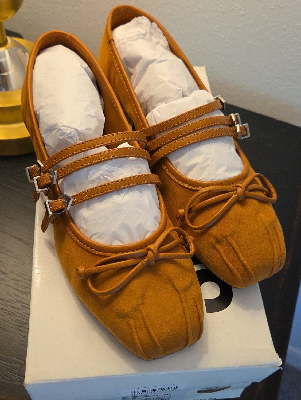Schutz Womens Arissa Strap. Size 6 NWT.
